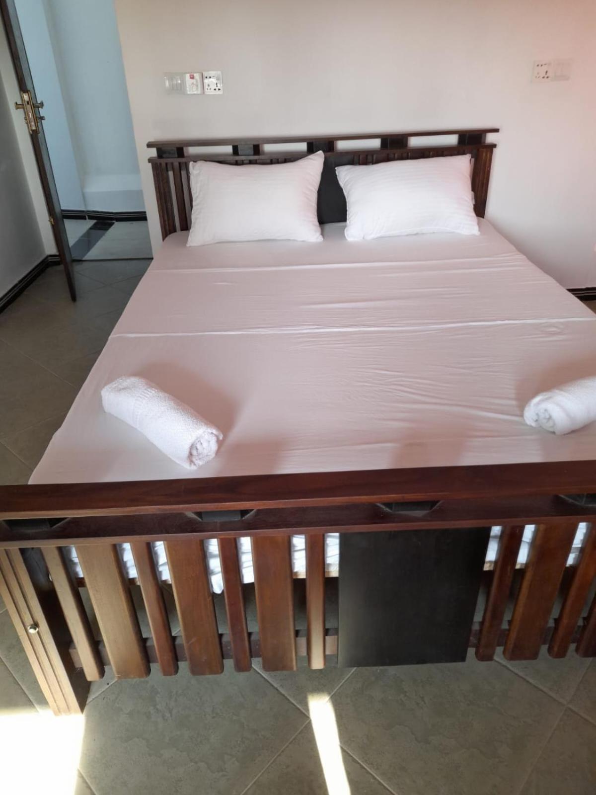 Mount House Hotel Apartment Диквелла Экстерьер фото